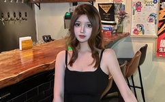 佛山女生当街激吻门